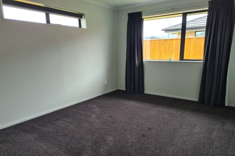 Photo of property in 8 Northmoor Boulevard, Rolleston, 7615