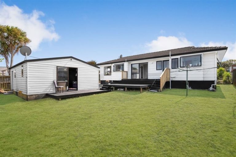 Photo of property in 173 Finlayson Avenue, Clendon Park, Auckland, 2103