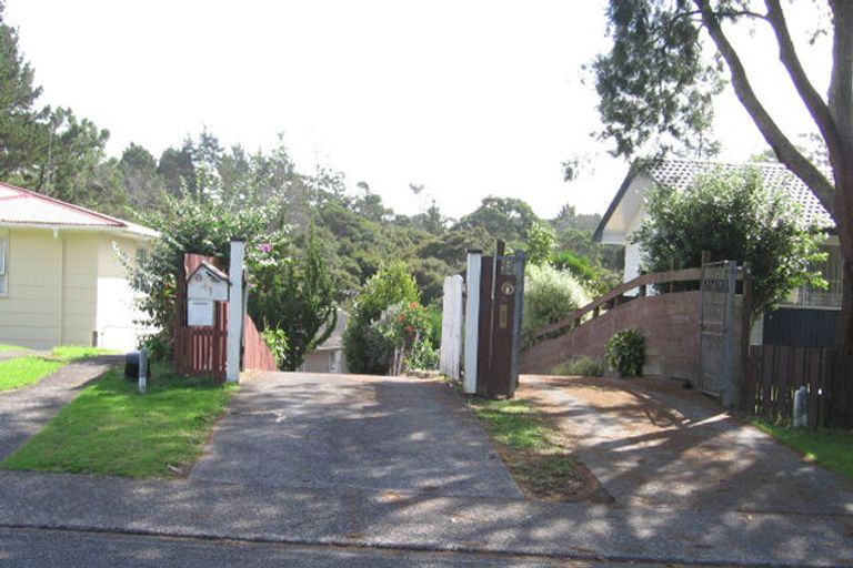 Photo of property in 49 Allington Road, Massey, Auckland, 0614