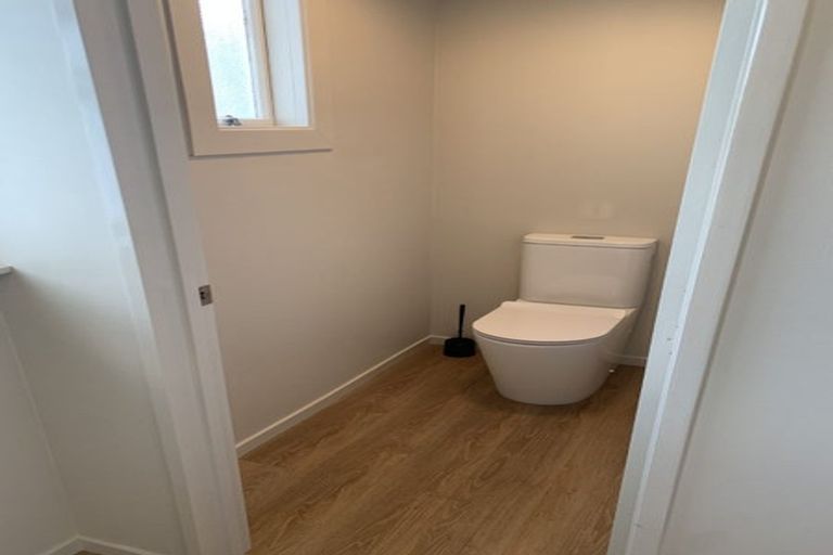 Photo of property in 37 Lyndon Street, Riccarton, Christchurch, 8041