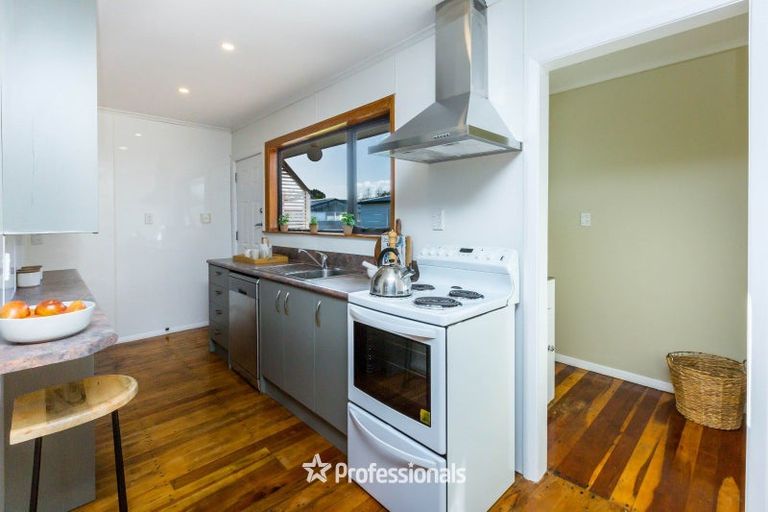 Photo of property in 63 Kashmir Avenue, Clouston Park, Upper Hutt, 5018