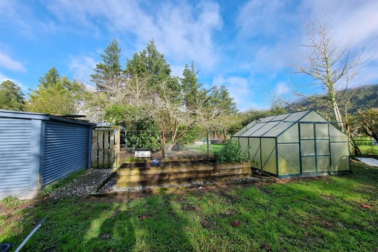 Photo of property in 366 Main Road, Kaiata, Greymouth, 7805