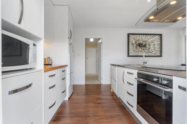 Photo of property in 64b Muir Avenue, Mangere Bridge, Auckland, 2022