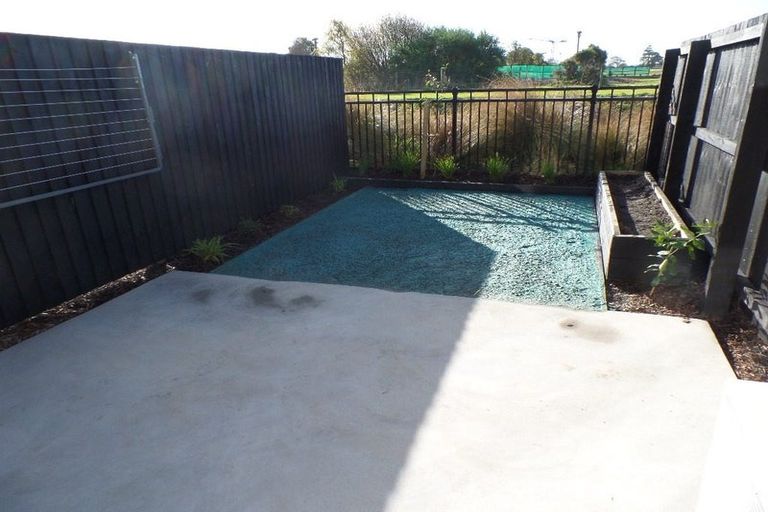 Photo of property in 24 Piripiri Place, Broomfield, Christchurch, 8042