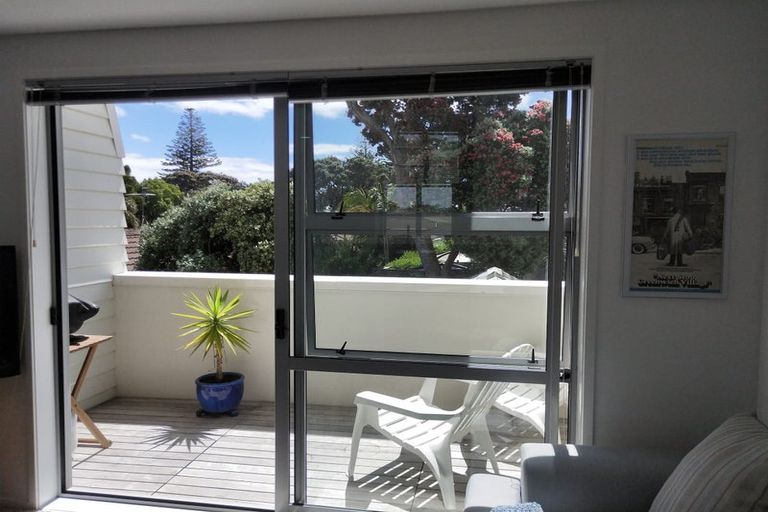 Photo of property in 19/3 Riverside Road, Orewa, 0931