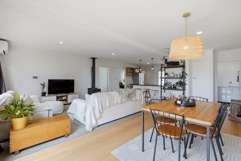 Photo of property in 265a Waitaha Road, Welcome Bay, Tauranga, 3112