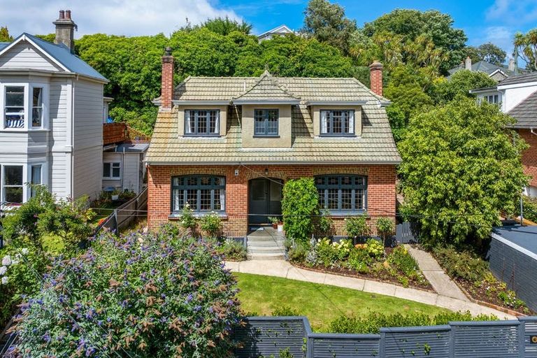 Photo of property in 25 Lonsdale Street, Belleknowes, Dunedin, 9011