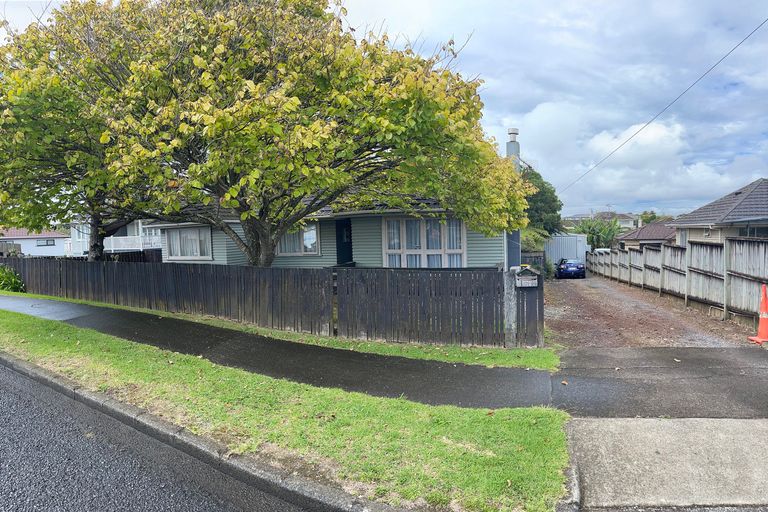 Photo of property in 142 Wyllie Road, Papatoetoe, Auckland, 2025