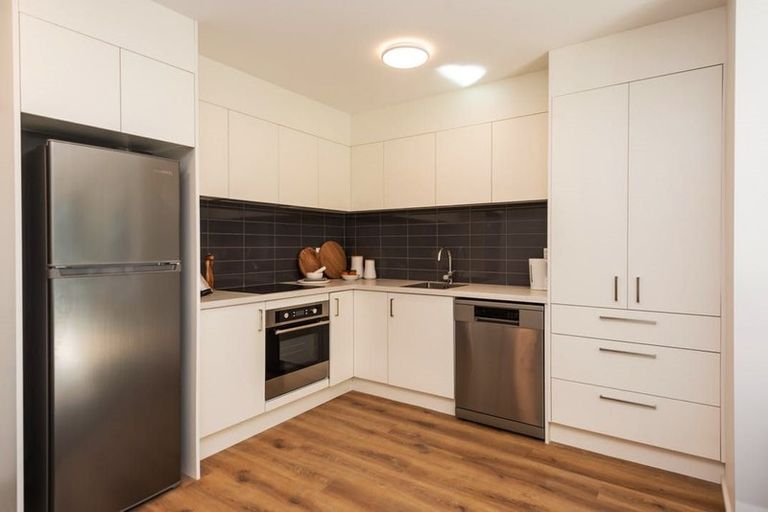 Photo of property in Amuri Park Apartments, 37/280 Bealey Avenue, Christchurch Central, Christchurch, 8013