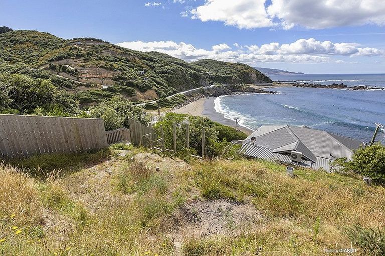 Photo of property in 98a The Esplanade, Houghton Bay, Wellington, 6023