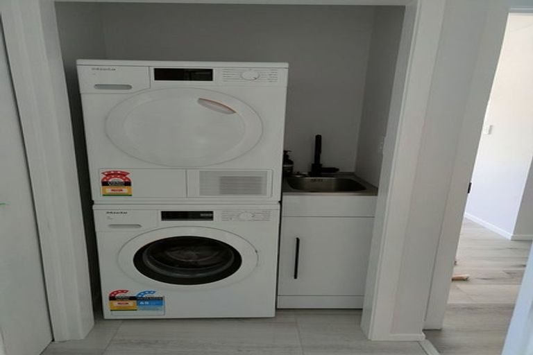 Photo of property in 4 Turkington Street, Tawa, Wellington, 5028