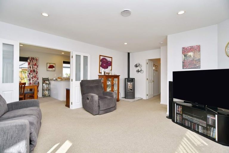 Photo of property in 12a Enverton Drive, Rangiora, 7400