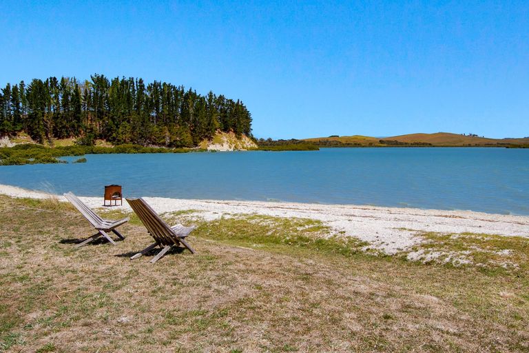 Photo of property in 1470 Oneriri Road, Kaiwaka, 0573