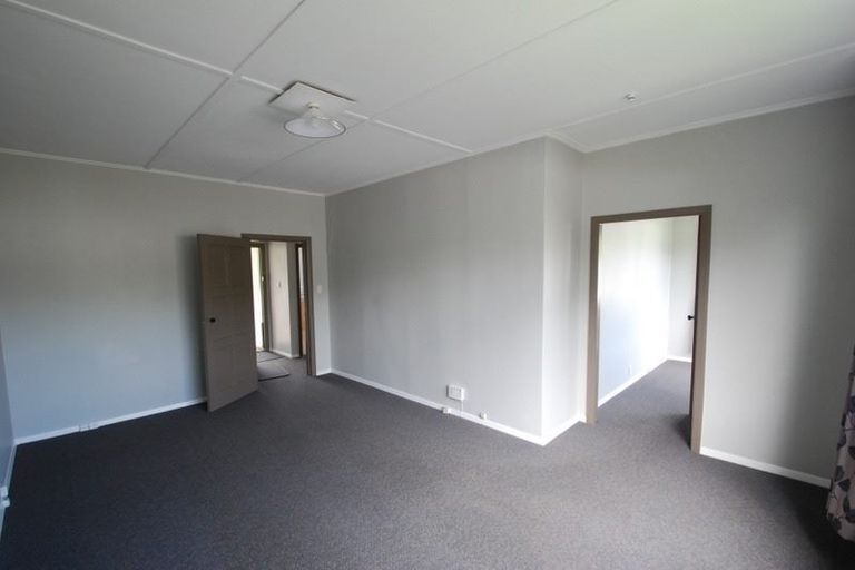 Photo of property in 517 Riverside Drive North, Fairfield, Lower Hutt, 5011