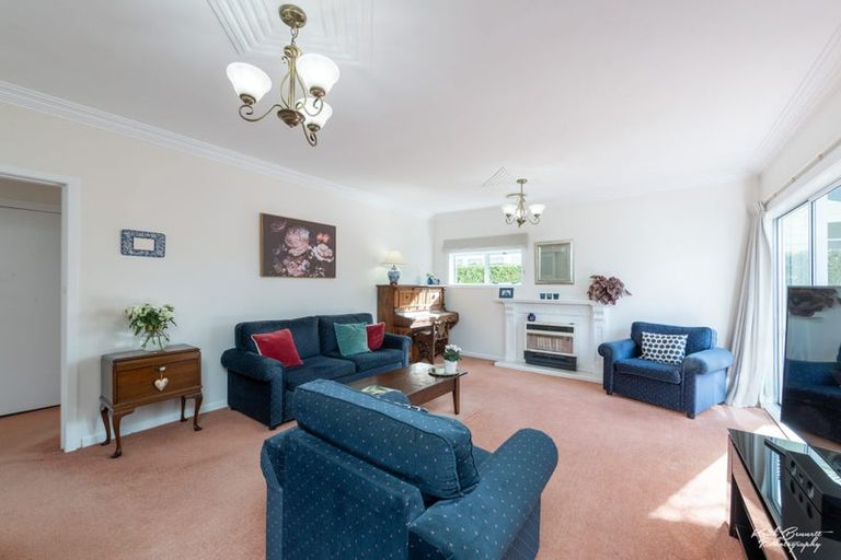 Photo of property in 27 Wainui Road, Waiwhetu, Lower Hutt, 5010