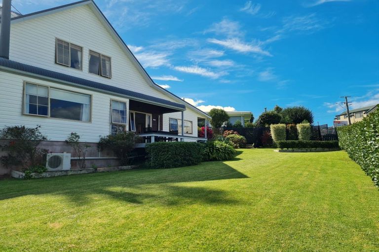Photo of property in 90a Harbour View Road, Omokoroa, 3114