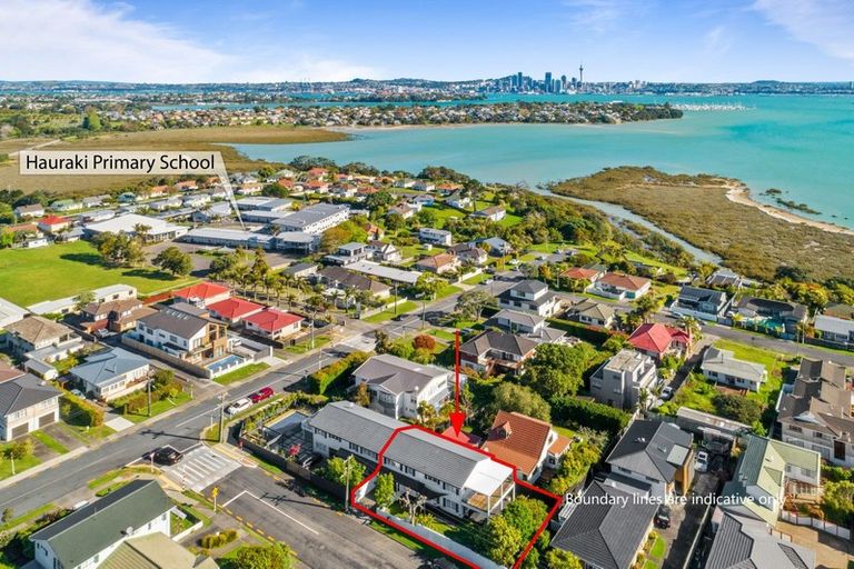 Photo of property in 2/67 Jutland Road, Hauraki, Auckland, 0622