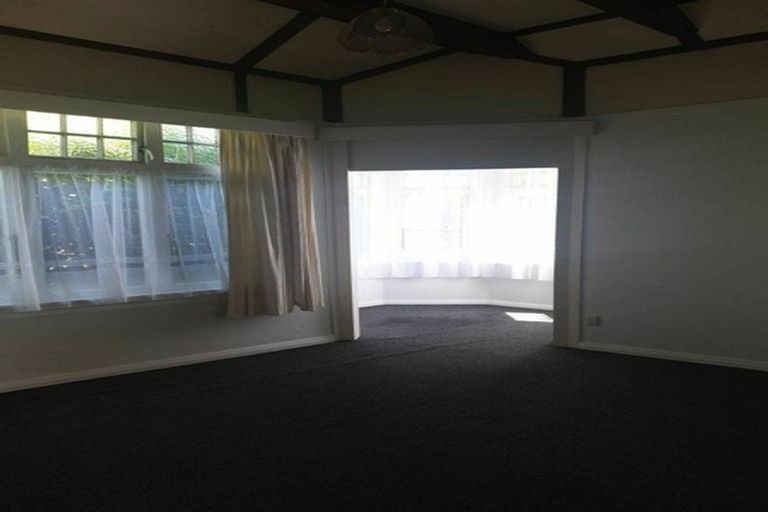 Photo of property in 6 Caius Avenue, Gonville, Wanganui, 4501