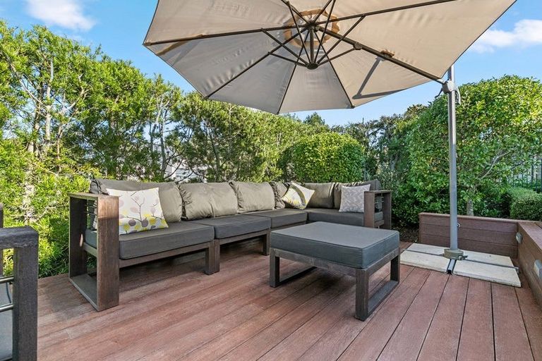 Photo of property in 69 Hillcrest Road, Hatfields Beach, Orewa, 0931