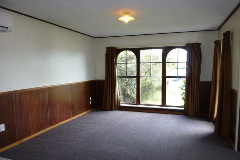 Photo of property in 12 Brookby Crescent, Avonhead, Christchurch, 8042