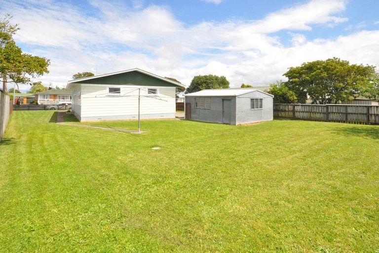 Photo of property in 104 Cargill Street, Papakura, 2110