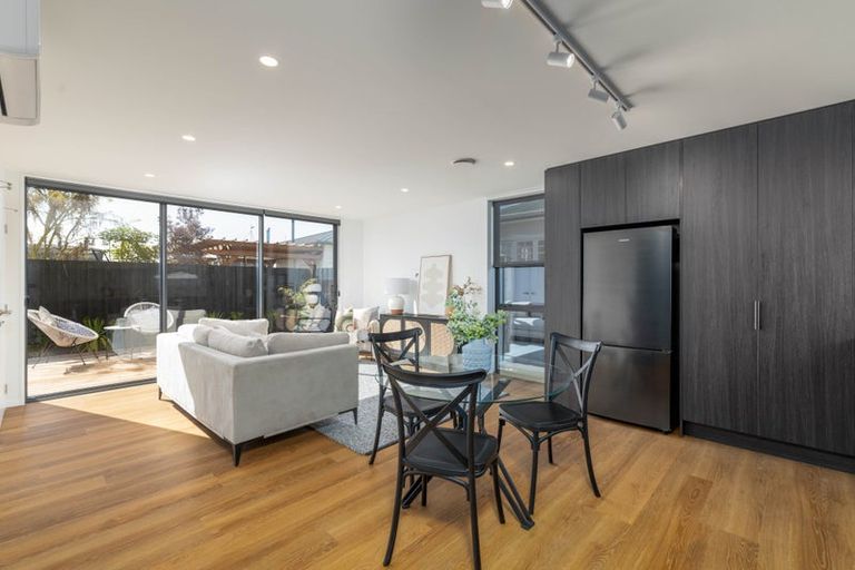 Photo of property in 2/71 Edinburgh Street, Spreydon, Christchurch, 8024