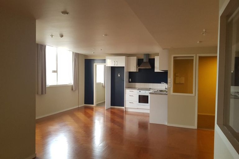 Photo of property in 13 Bruce Road, Glenfield, Auckland, 0629