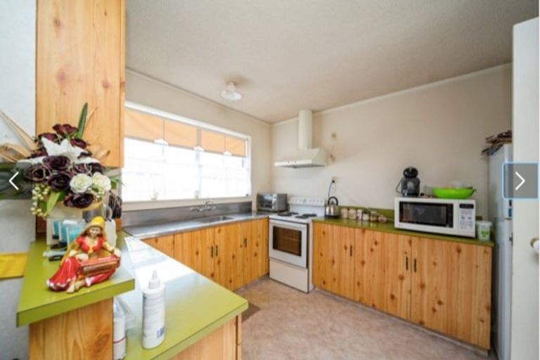 Photo of property in 496-498 Devon Street East, Strandon, New Plymouth, 4312