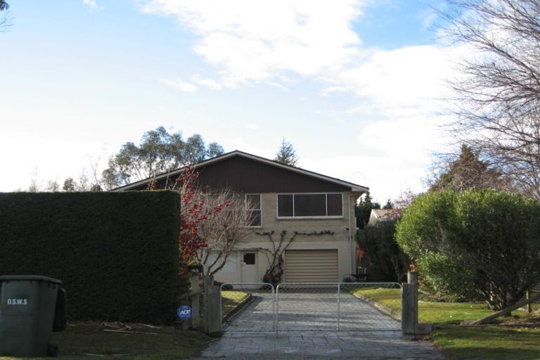 Photo of property in 195 Beacon Point Road, Wanaka, 9305