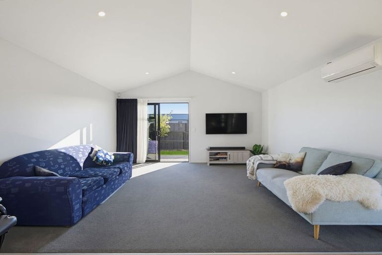 Photo of property in 50 Blakes Road, Belfast, Christchurch, 8051