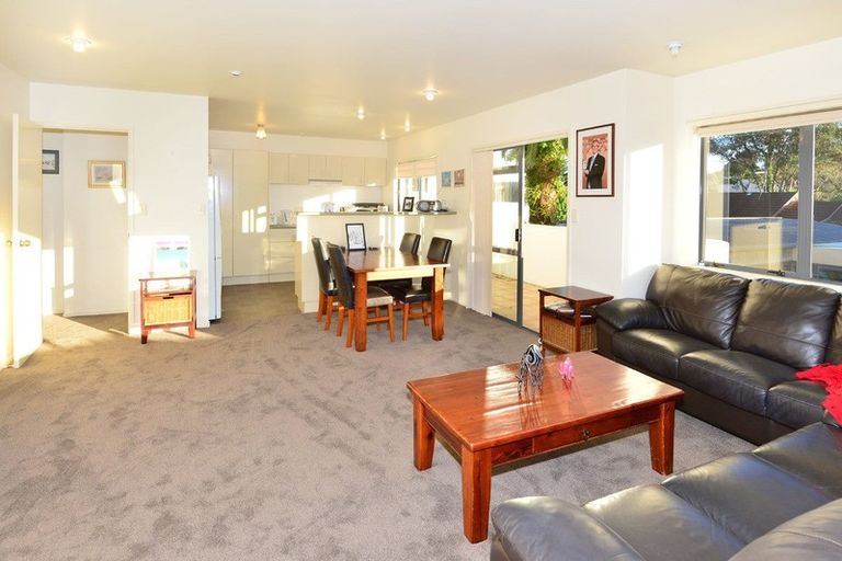 Photo of property in 7c Puriri Avenue, Orewa, 0931