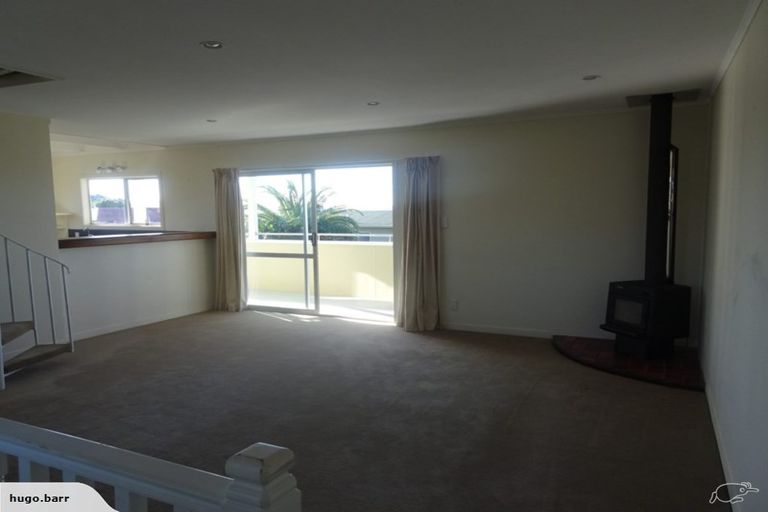Photo of property in 12 Hinemoa Place, Snells Beach, 0920