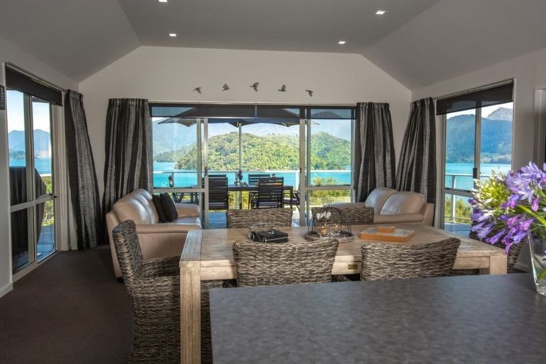 Photo of property in 16 Lawrence Street, Havelock, 7100