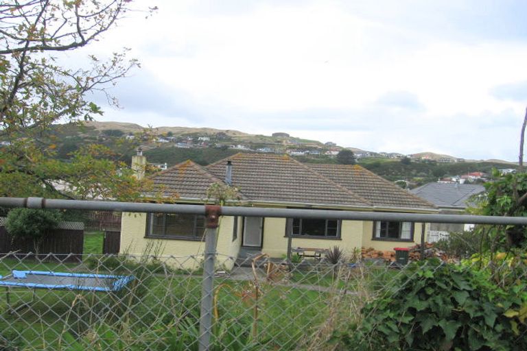 Photo of property in 280 Main Road, Tawa, Wellington, 5028