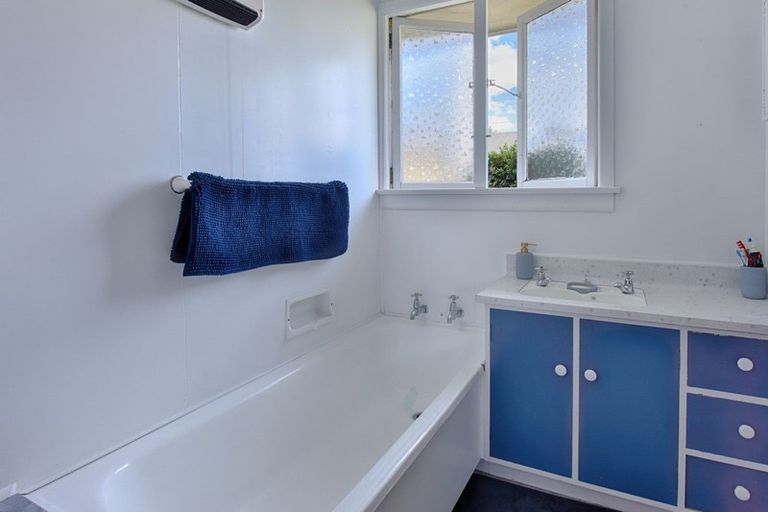 Photo of property in 55 Coutts Road, Gore, 9710