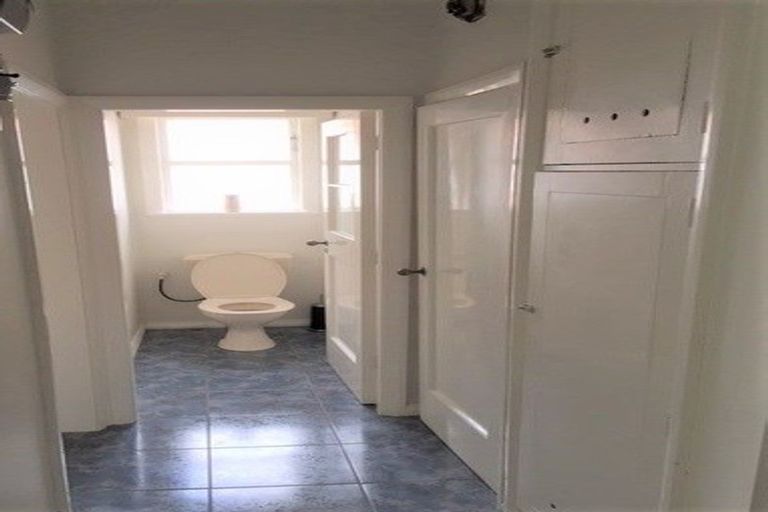 Photo of property in 125 Waiwhetu Road, Waterloo, Lower Hutt, 5011