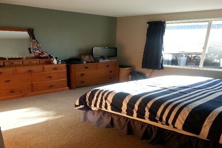 Photo of property in 8b Ansonby Street, Russley, Christchurch, 8042