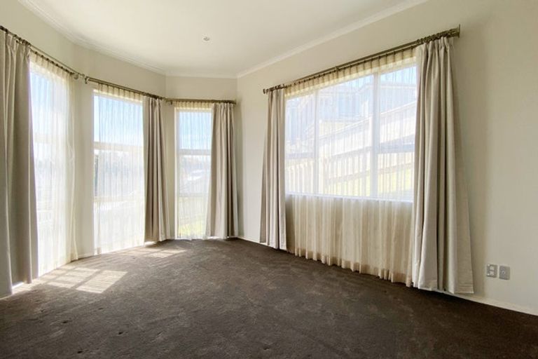 Photo of property in 33 Saint Maroun Rise, The Gardens, Auckland, 2105