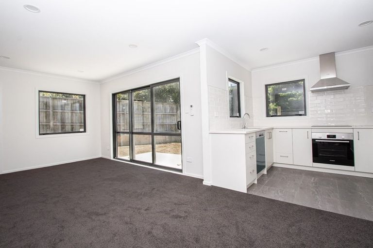 Photo of property in 2/21 Maccallum Court, Rototuna, Hamilton, 3210