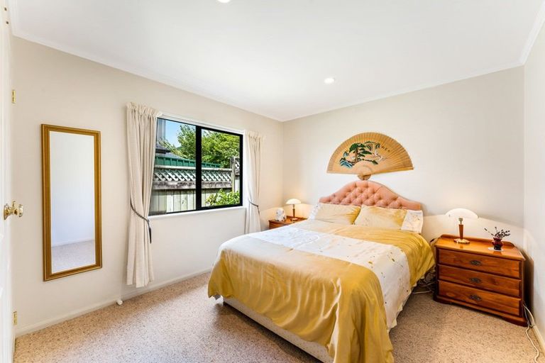 Photo of property in 5 Birkinshaw Grove, Riverstone Terraces, Upper Hutt, 5018