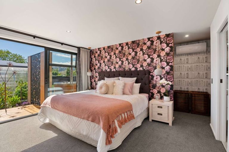 Photo of property in 52 Stratford Drive, Mount Pisa, Cromwell, 9383