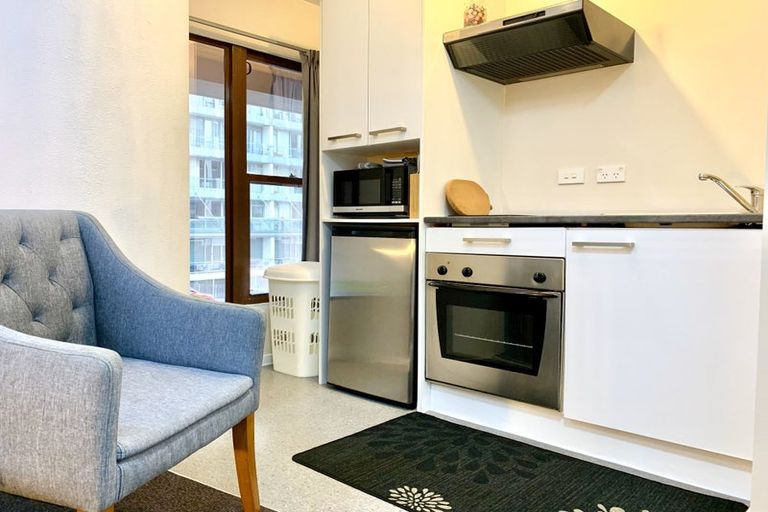 Photo of property in Orange Apartments/victoria Centr, 104/169 The Terrace, Wellington Central, Wellington, 6011