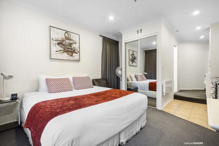 Photo of property in Terrace Garden Apartments, 7h/120 The Terrace, Wellington Central, Wellington, 6011