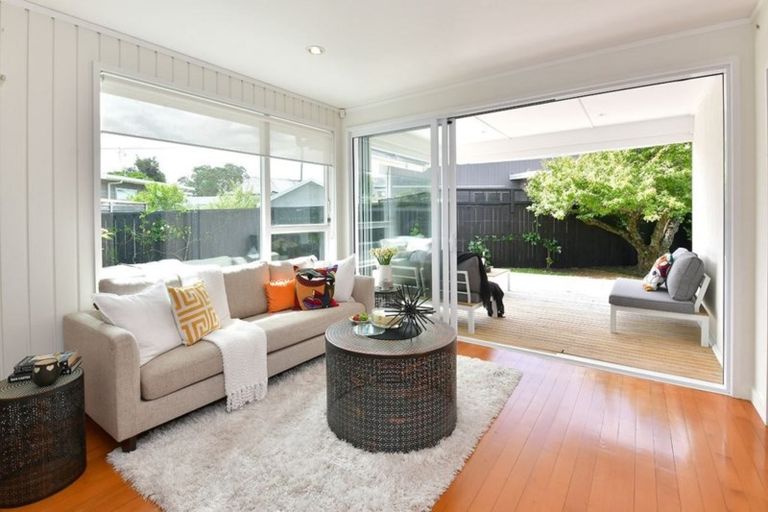 Photo of property in 21 Laurence Street, Manly, Whangaparaoa, 0930