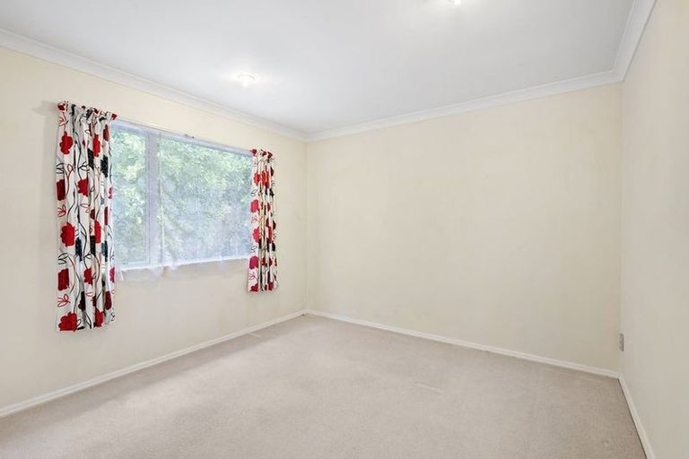 Photo of property in 46 Bronzewing Terrace, Unsworth Heights, Auckland, 0632