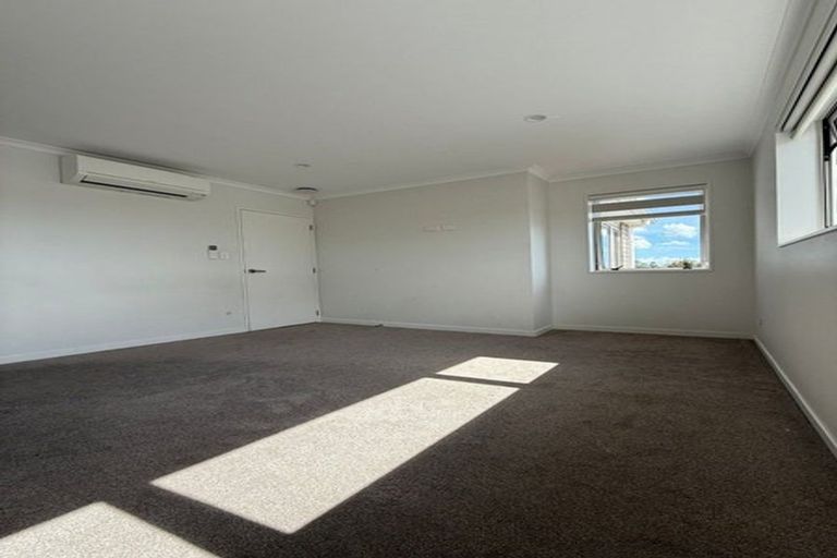 Photo of property in 31b Hill Crescent, Papakura, 2110