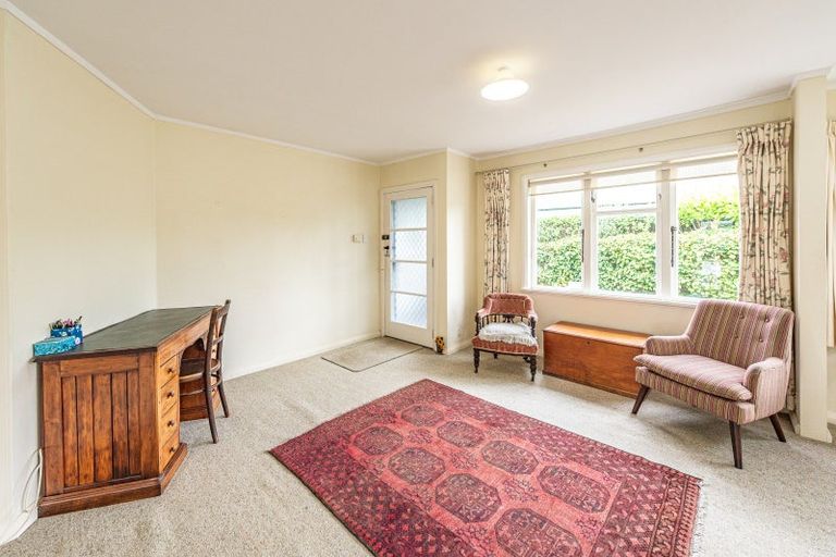 Photo of property in 22 Selwyn Crescent, College Estate, Whanganui, 4500