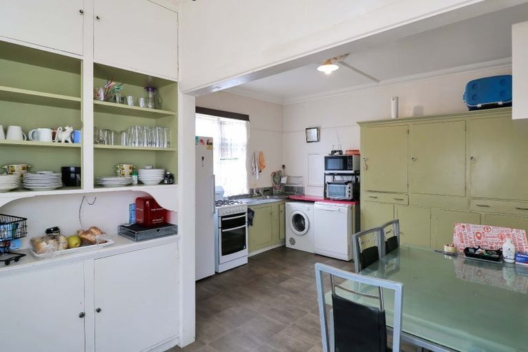 Photo of property in 8 Junction Street, Fairfield, Lower Hutt, 5011