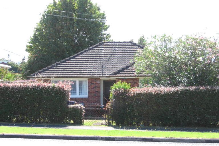 Photo of property in 135 Seabrook Avenue, New Lynn, Auckland, 0600