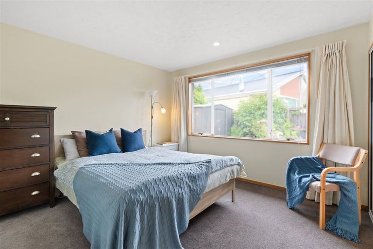 Photo of property in 1 Ilfracombe Place, Burnside, Christchurch, 8053